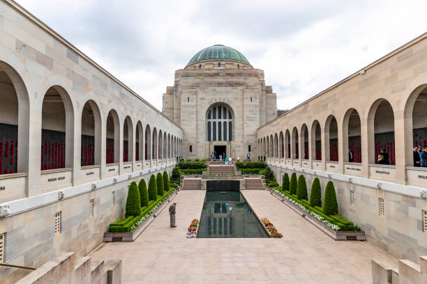 das australian war memorial - kriegsdenkmal stock-fotos und bilder