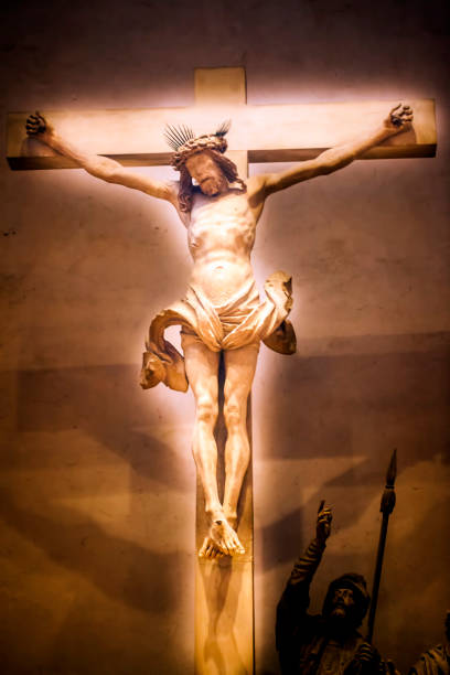 istock Christianity Religion Symbol Jesus Sculpture 1069135398