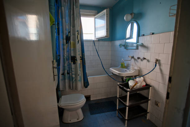 トイレ改修工事 - bathroom sink window bathroom house ストックフォトと画像