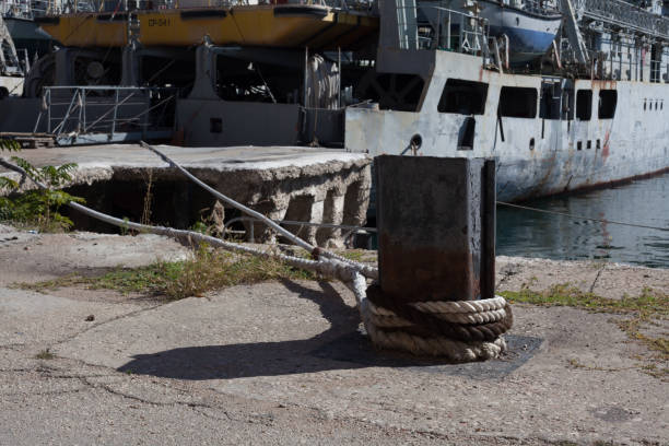 istock mooring ships ladder rope feed konat winter 1069186328