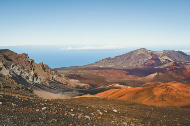 haleakala 국립공원 화산 분화구는 마우이 섬, 하와이 제도 프리 - haleakala national park badlands maui extreme terrain 뉴스 사진 이미지