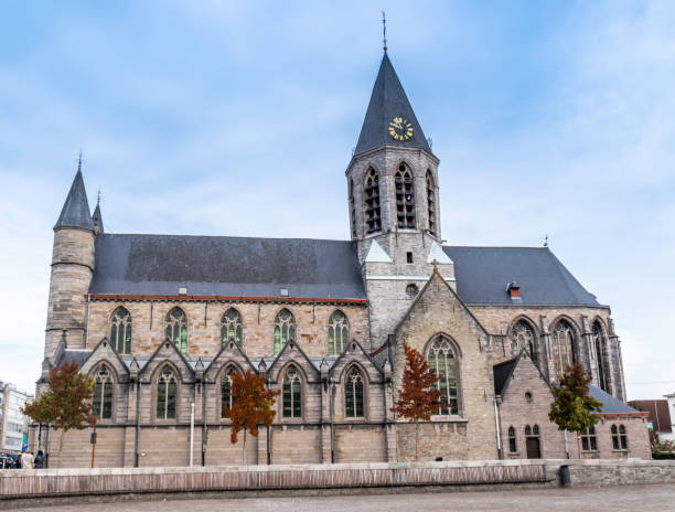 istock Church of Deinze (Belgium) 1069259478