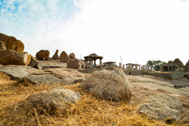 splendida vista sulle incredibili rovine di hampi. - 2971 foto e immagini stock