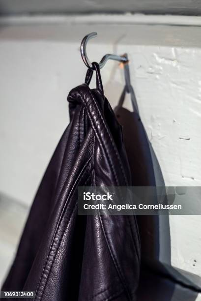 Woman With Black Chanel Leather Bag With Silver Chain Stock Photo -  Download Image Now - iStock