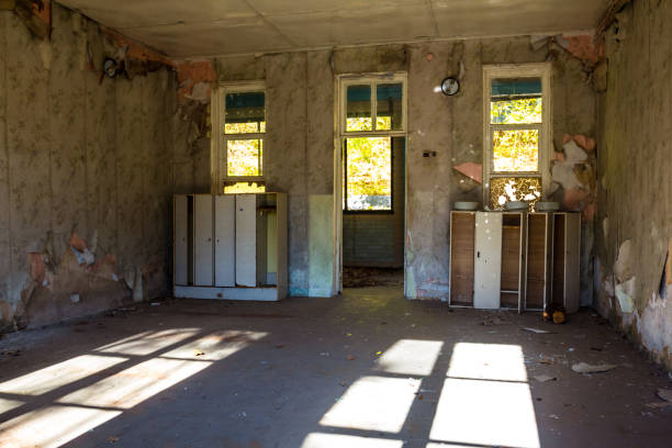 istock interior of the old abandoned house 1069331240
