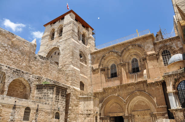 kirche des heiligen grabes in jerusalem - jerusalem old city middle east religion travel locations stock-fotos und bilder