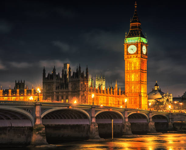 런던 빅 벤 - london england victorian style big ben dark 뉴스 사진 이미지