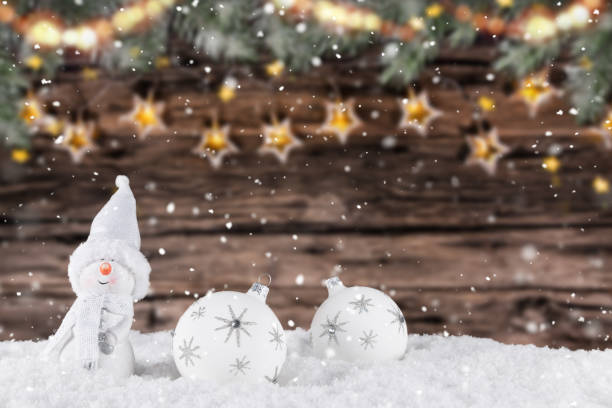 istock Christmas decoration with blurred background 1069537888