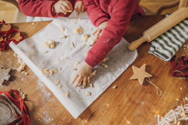 istock Boys cooking christmas cookies 1069546808