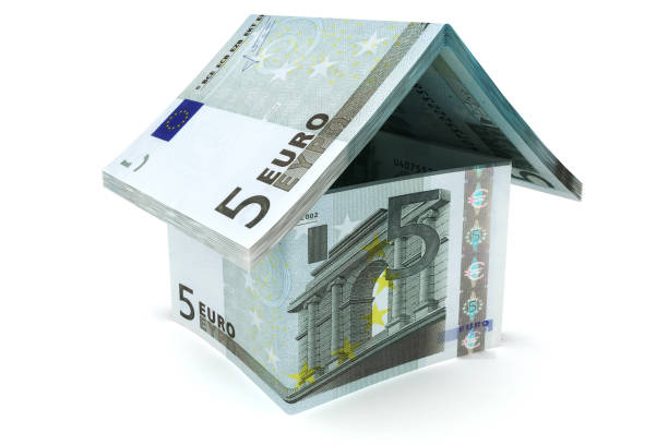 istock 5 Euro House Sign - 3d illustration 1069579210