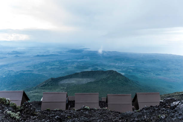 volcan nyiragongo, 고 마, 고 마 - nyiragongo 뉴스 사진 이미지