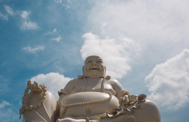 istock Low Angle View Of Statue Against Sky 1069786354