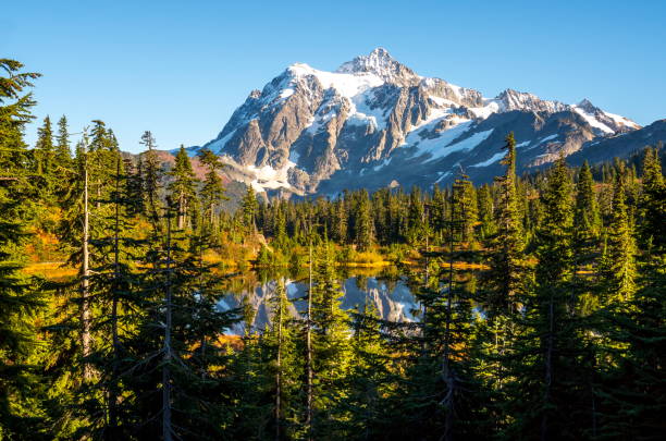 istock Mt Shuksan in Washington-USA 1069835326