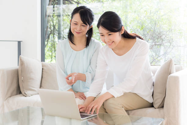 istock asian family 1069846388
