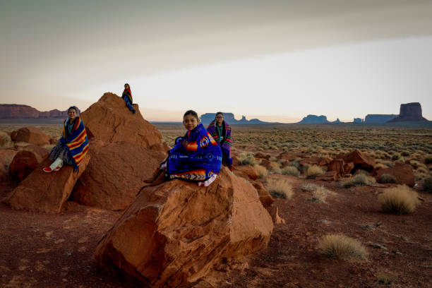 navajo héhé - navajo reservation photos et images de collection