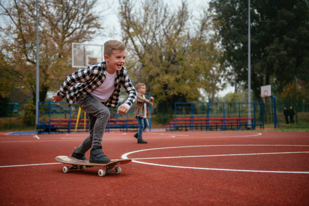 istock Happy family in the park 1069874114