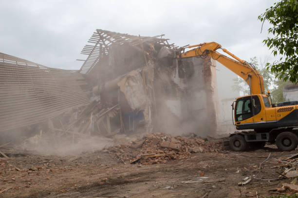 istock Demolition of the old building 1069893148