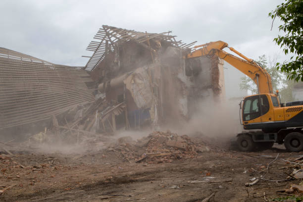 istock Demolition of the old building 1069893164
