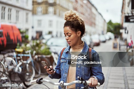 istock Looking for bike shops nearby 1069962264