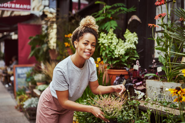 istock I'll help you brighten someone's day 1069962302