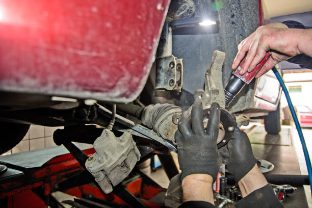 istock Replacing the car bearing 1070009410