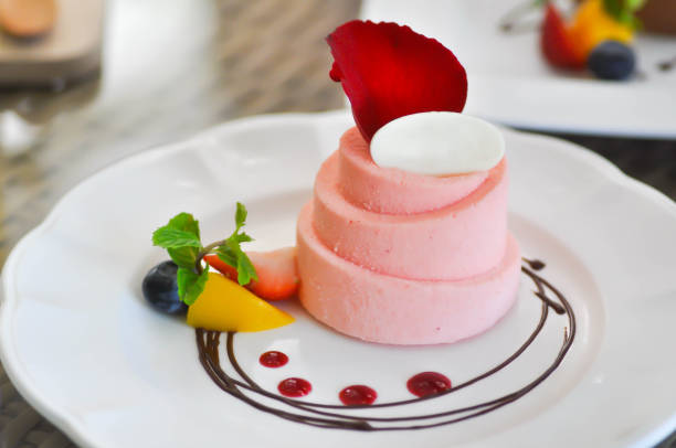 istock rose cake or strawberry cake 1070074924