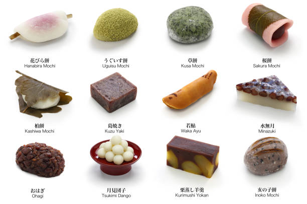 различные вагаси, японские традиционные сладости для чайной церемонии - wagashi стоковые фото и изображения