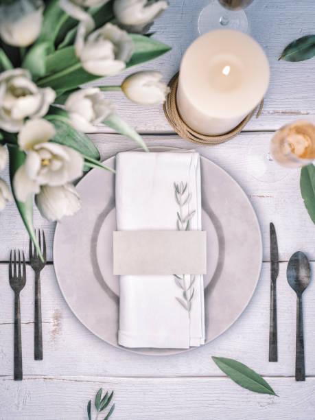 ustawienie stołu weselnego. umieść wizualizację karty. - place setting wedding table decoration zdjęcia i obrazy z banku zdjęć