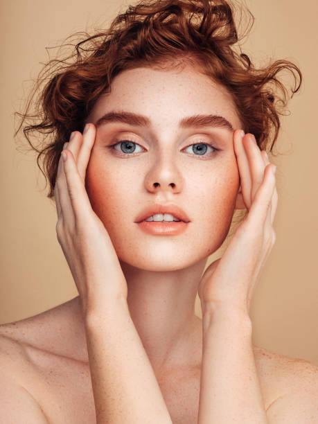 istock Beautiful redhead woman 1070185184