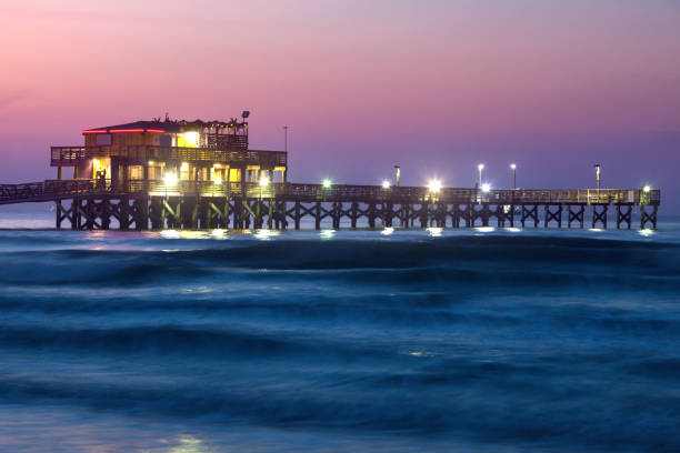 galveston에 낚시 부두 - gulf of mexico galveston pier panoramic 뉴스 사진 이미지