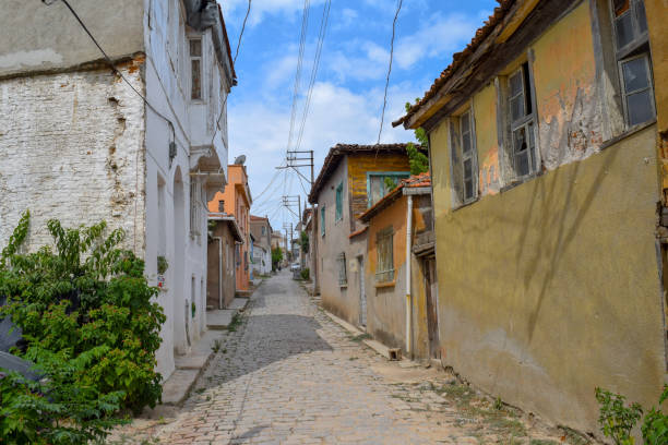 istock Uzun Sokak, Ezine 1070237874