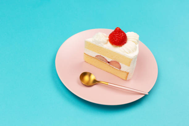 istock Strawberry shortcake on the pink plate 1070321058