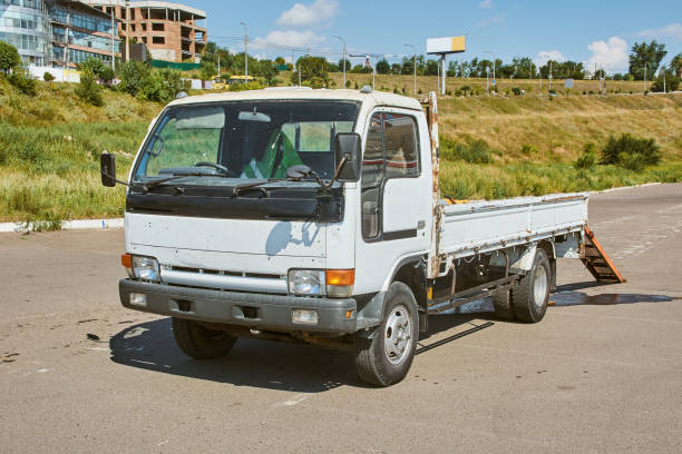 istock Nissan Atlas 300 View left front 1070349208