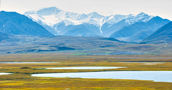 A view of the Brooks Range from Dalton Highway in Alaska, USA