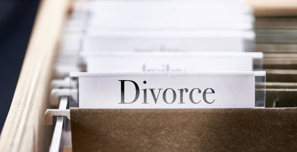 DIVORCE: Files and folders in desk drawer with labels and tabs DIVORCE: Files and folders in desk drawer with labels and tabs: Home office management pictures of divorce papers stock pictures, royalty-free photos & images