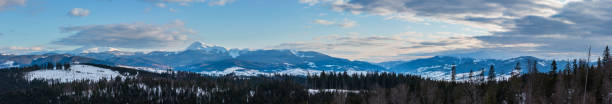istock Evening winter cloudy day mountain ridge 1070464926