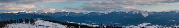 istock Evening winter cloudy day mountain ridge 1070466452