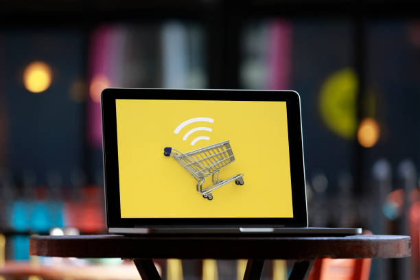 istock Internet shopping with laptop 1070619354