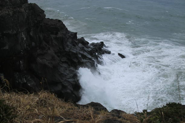 istock NamWon Big Asong, Sea, Lava, Cliffs, Waves 1070677300