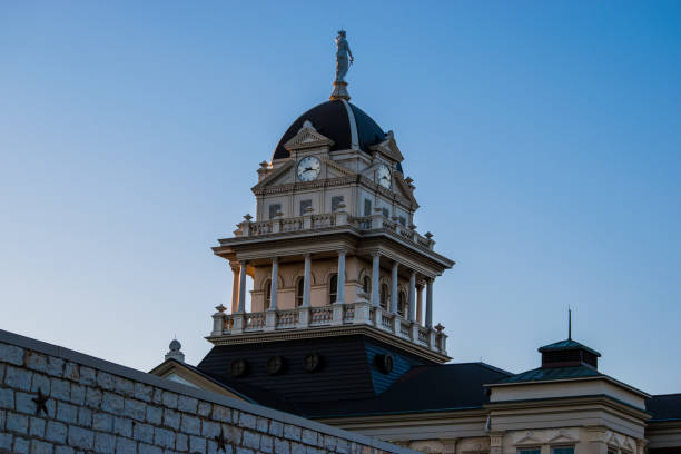 istock County Seat-Old court house 1070788956