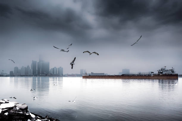 istock Shipping on the Detroit River 1070805620