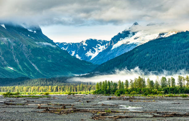 istock Lowe River - Prince William Sound - Alaska 1070821108