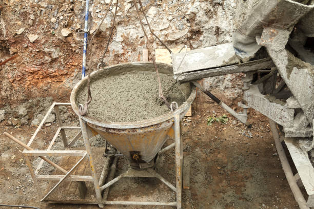 istock Pouring concrete into the construction of the house 1070845714