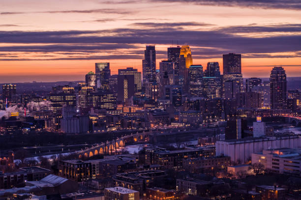 istock Minneapolis - Golden Hour - Aerial View 1070948908