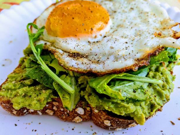 istock Heathy toast topper 1070991872
