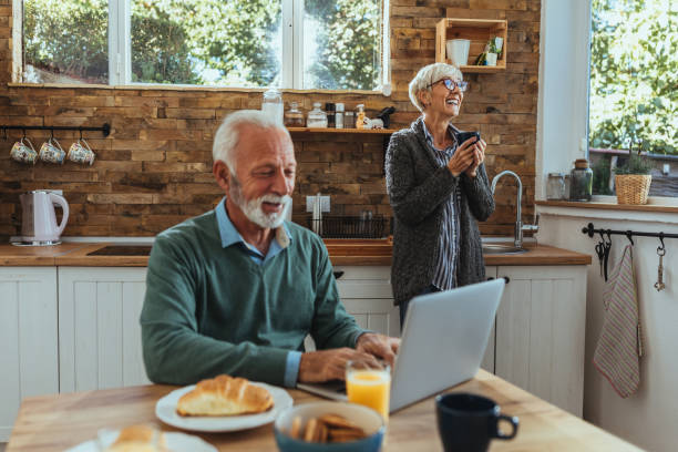 istock Let me see what is new on internet 1071094482