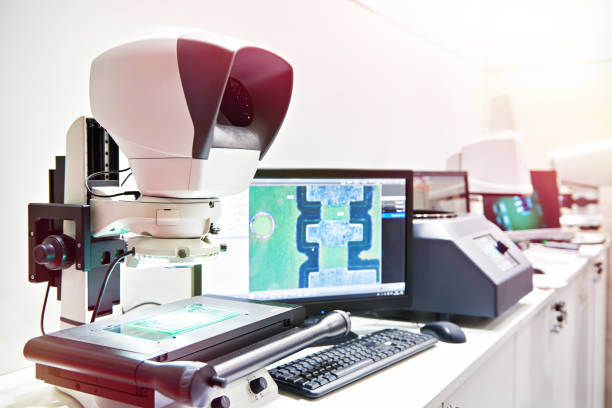 istock Measuring microscope to control parts in manufacturing 1071115576