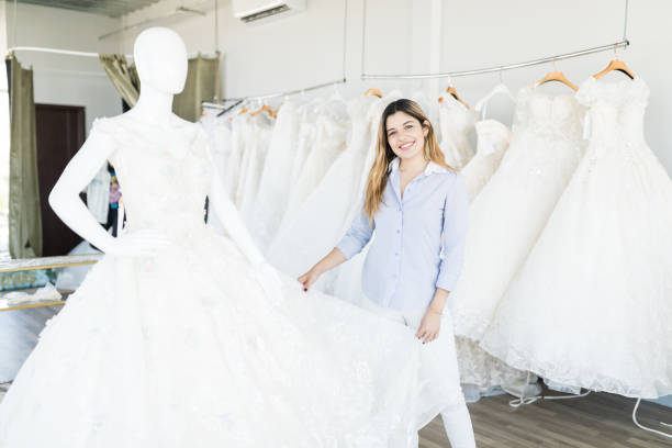 istock Female Buyer By Mesmerizing Marriage Apparel 1071240924