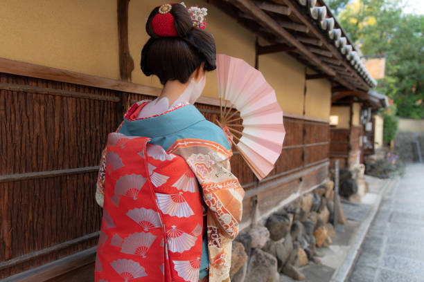 istock Geisha in Kyoto 1071266284