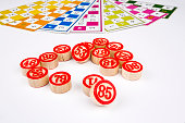 bunte-karte-spiel-hintergrund-tombola-bingo-karten.jpg?b=1&s=170x170&k=20&c=gRp0UAfgPOD4blP3AAJoPhlSwq6W_sYJLp8AVwMR9wc=
